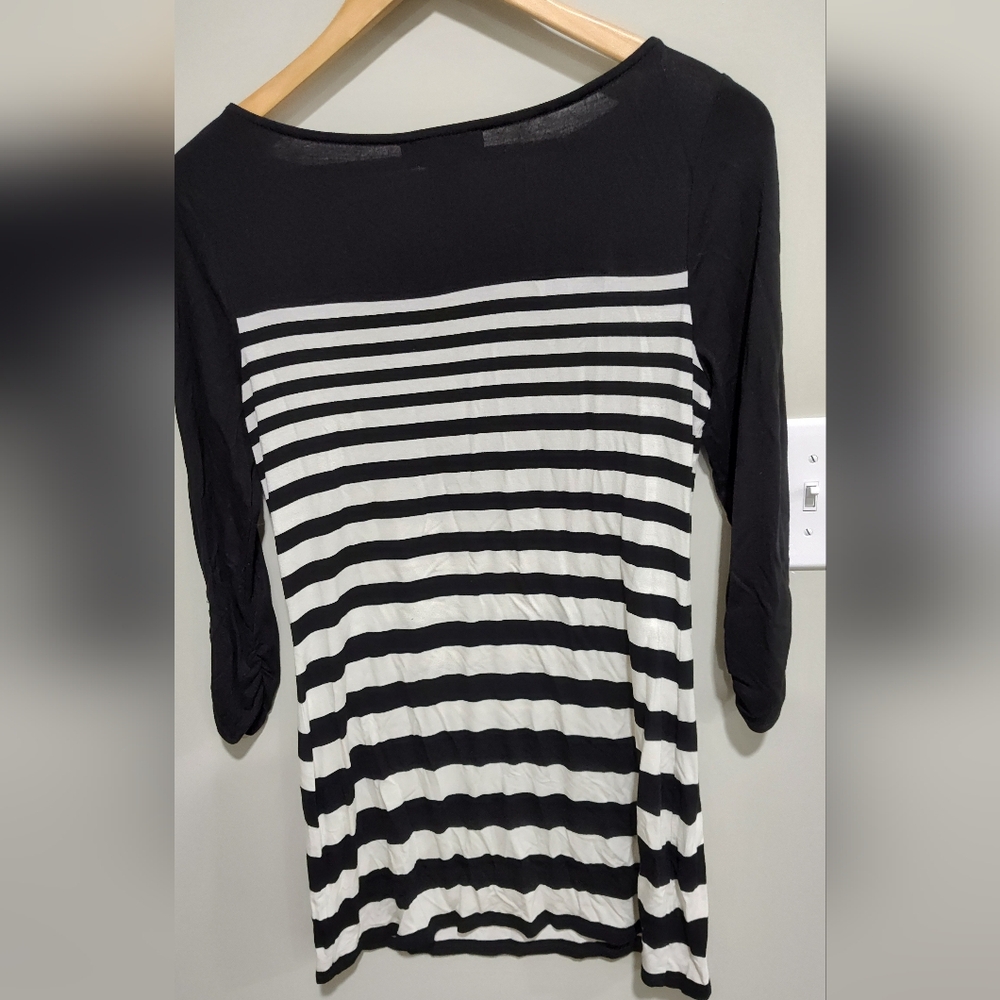 WHBM White House Black Market Women's Tunic Shirt Black/White Stripe, Small - Picture 4 of 6